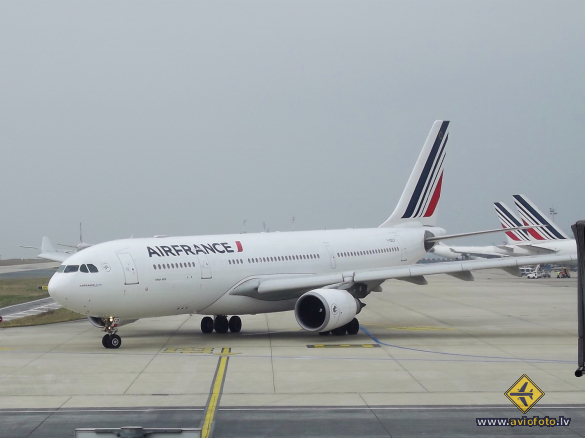 Airbus A330-203